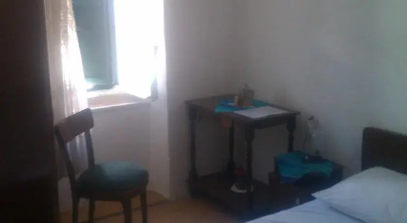 Ida Apartments
