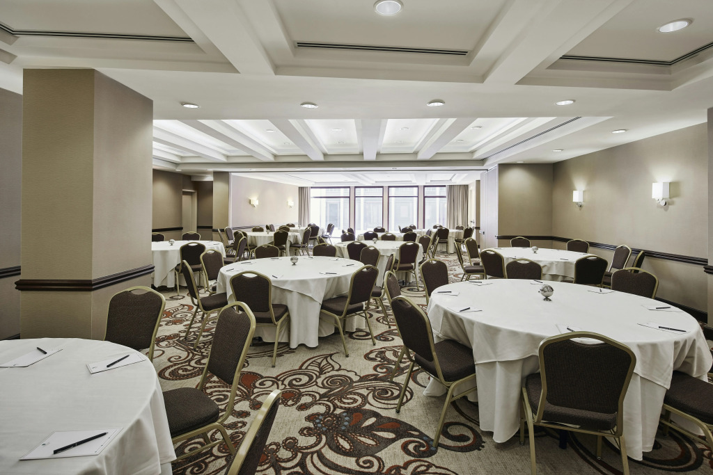 Embassy Suites by Hilton Alexandria Old Town