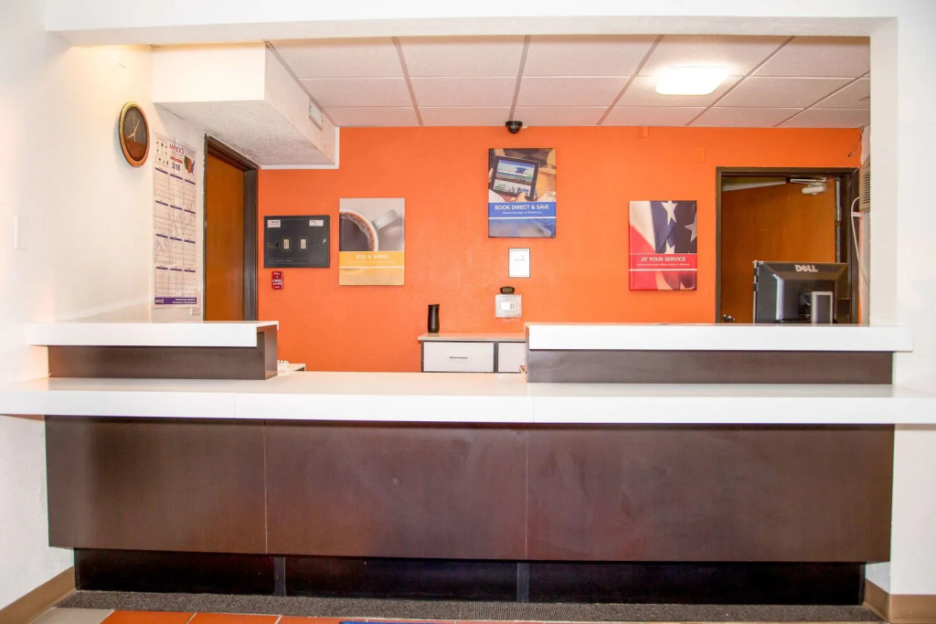 Motel 6-Omaha, NE