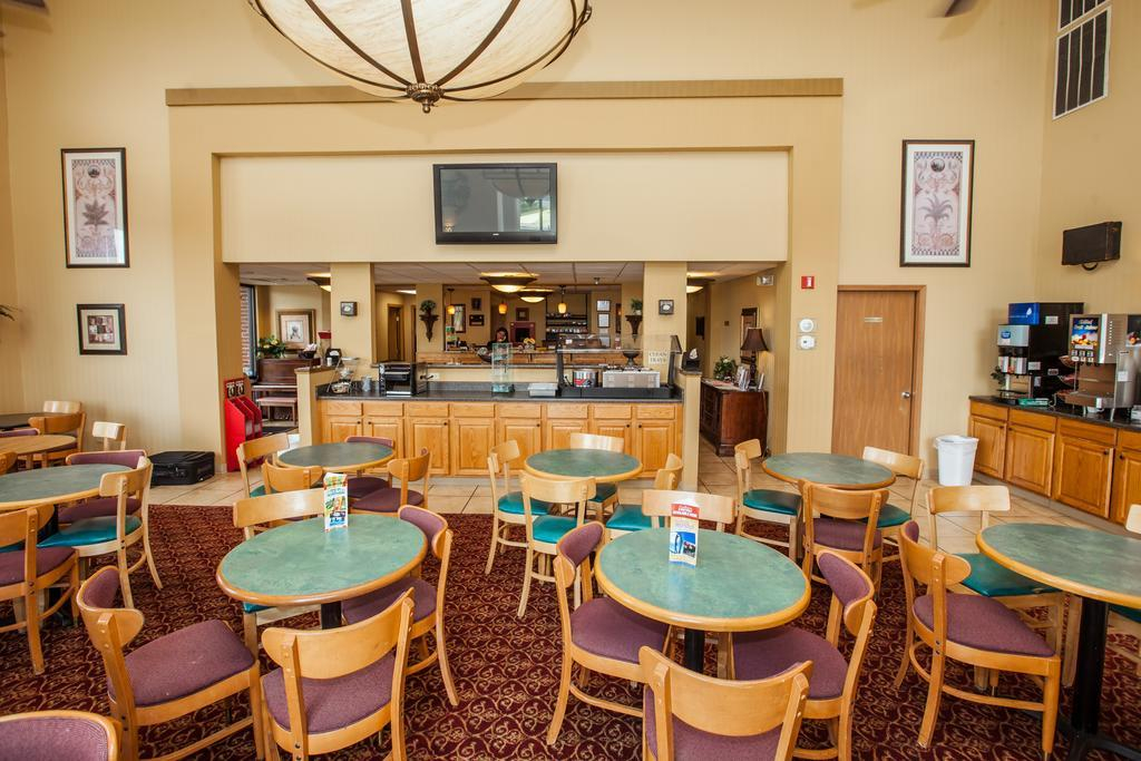 Lodge At the Falls