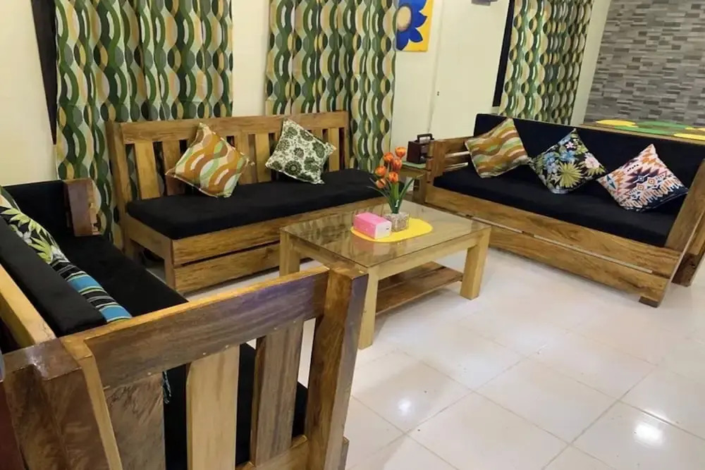 Michaels Homestay - Farm Villa near Patar Beach & Bolinao Falls
