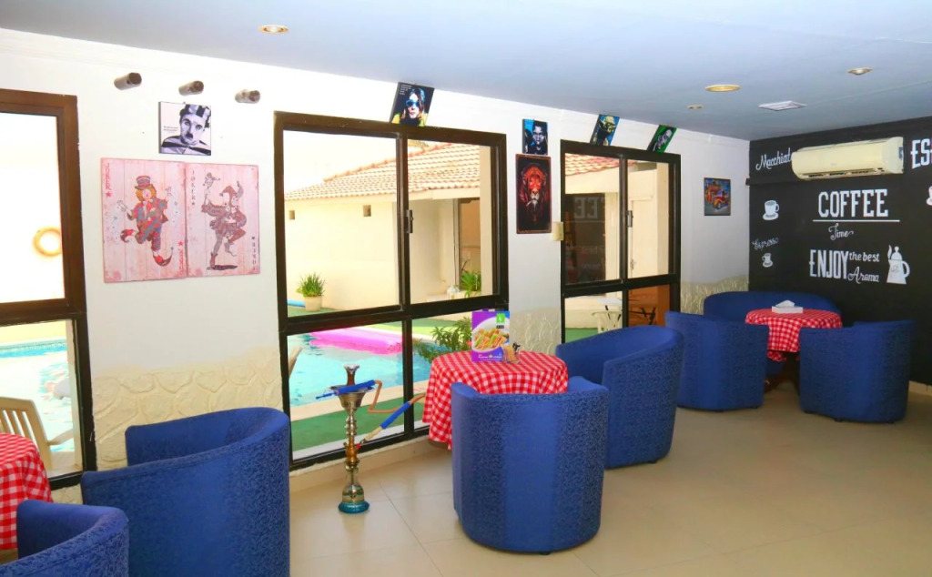Tropicana Hotel