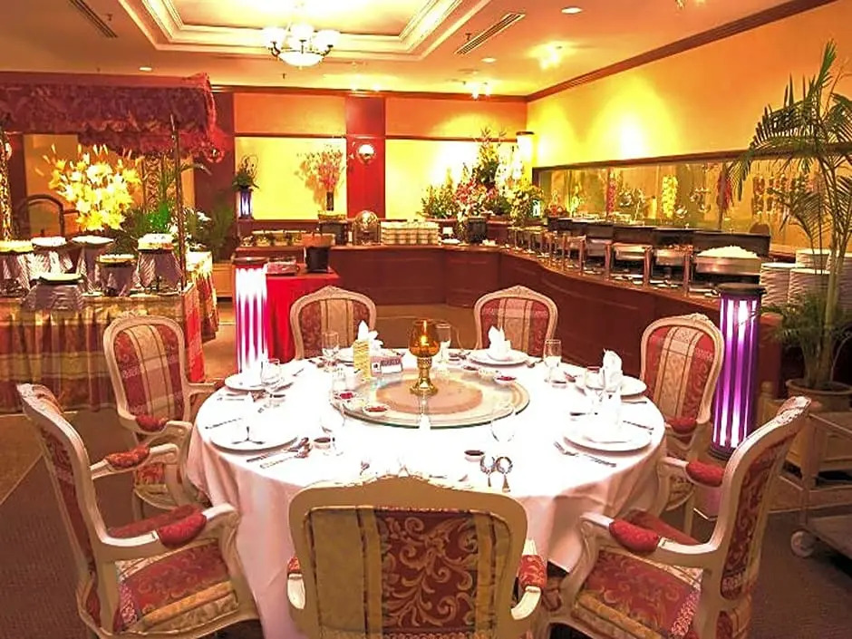 Dynasty Hotel