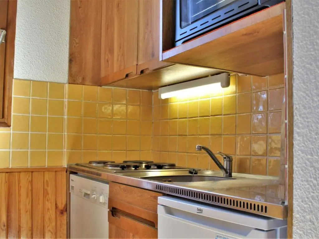 Appartement Risoul, 1 pièce, 4 personnes - FR-1-330-234