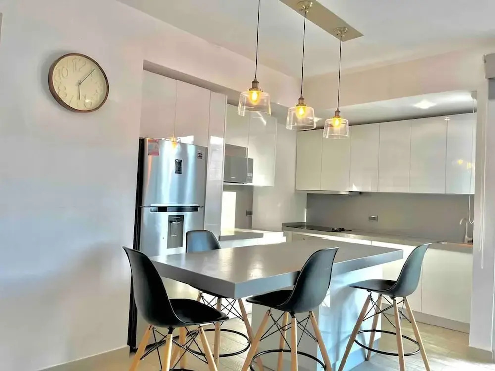Amazing Cozy Vintage Apartment on 28 St and 5th Av