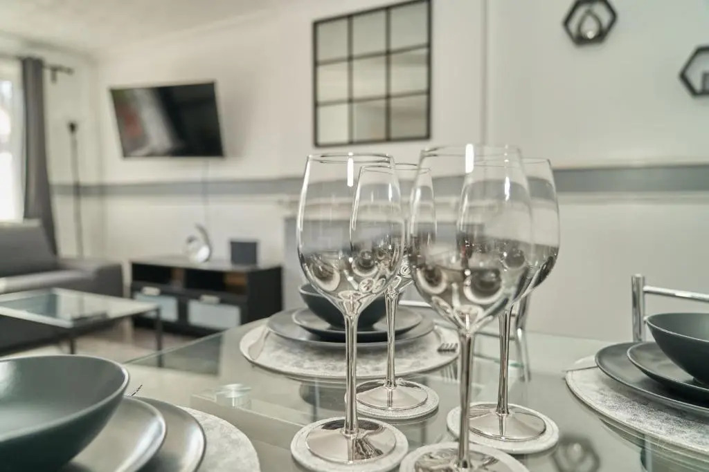 HS2 Large Groups NEC Stay Stunning House Birmingham For Company and Family