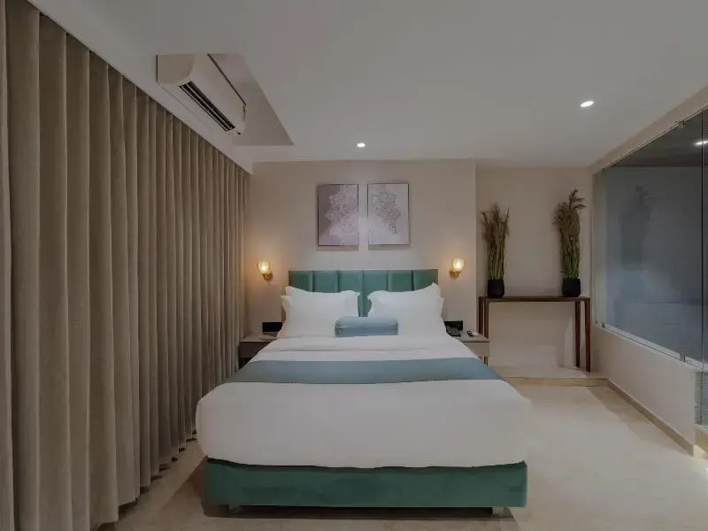 Hotel The Grand Suites