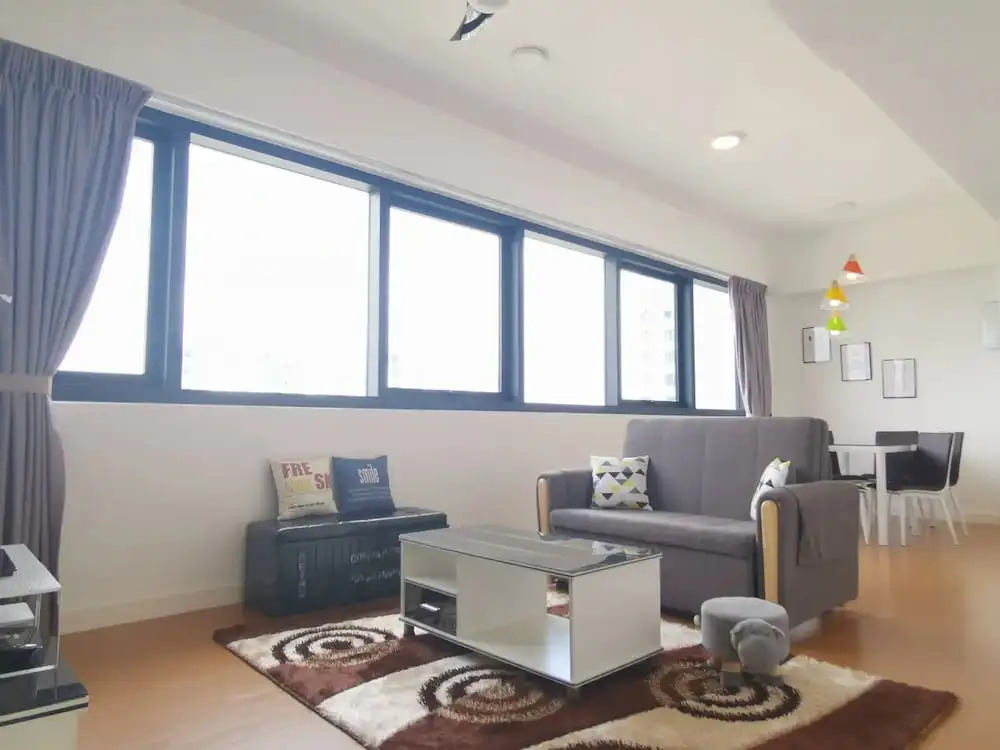 The Hub Service Apartment