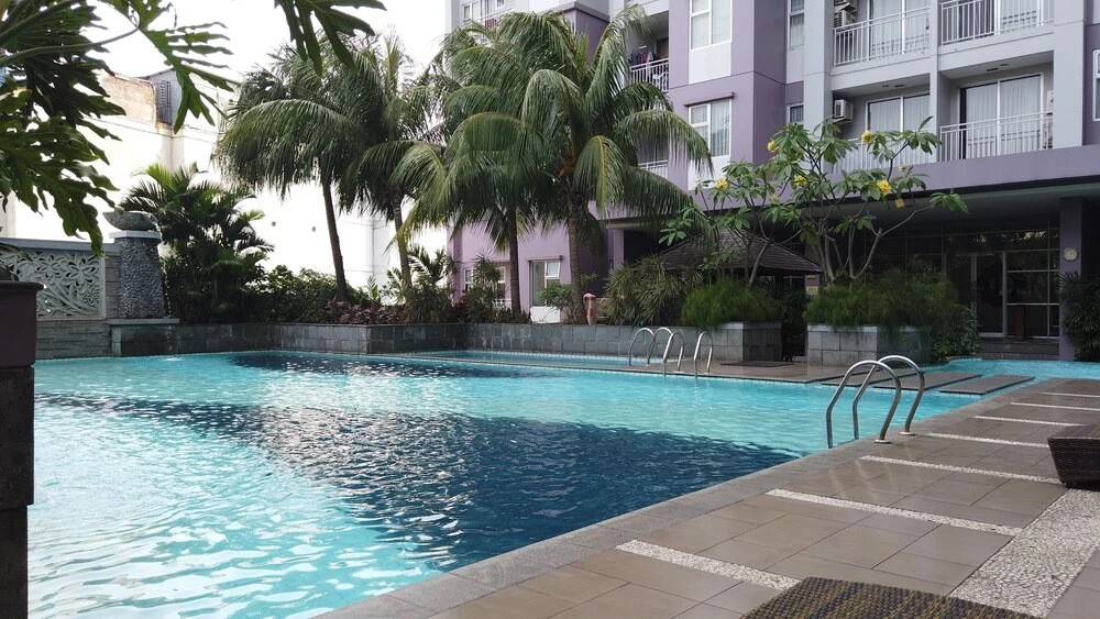 Spacious Studio The Lavande Residence Apartment By Travelio