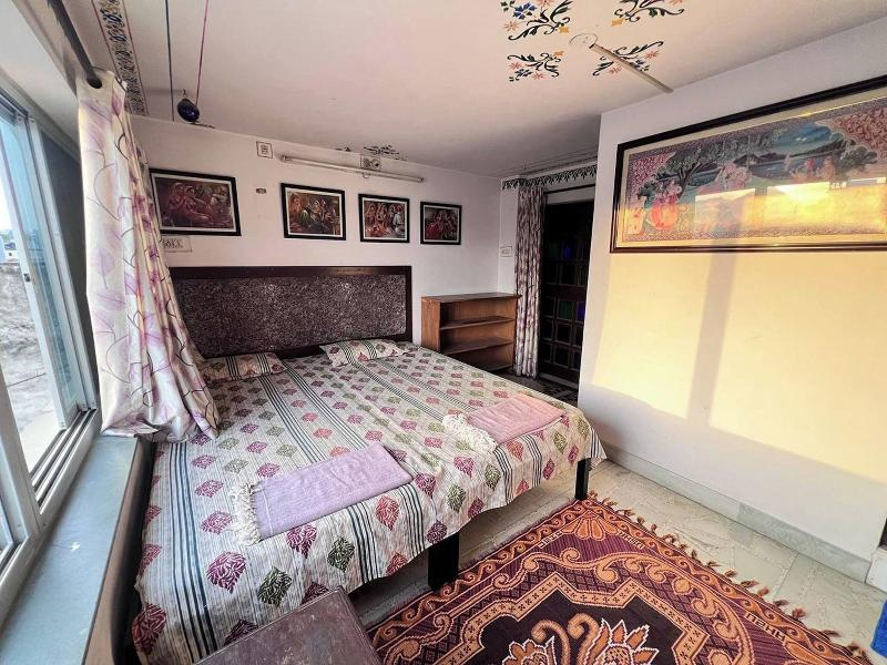 Nukkad Guest House Near Lake Pichola
