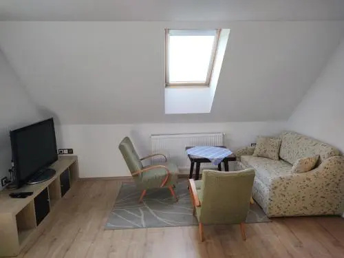 Apartman V Podkrovi