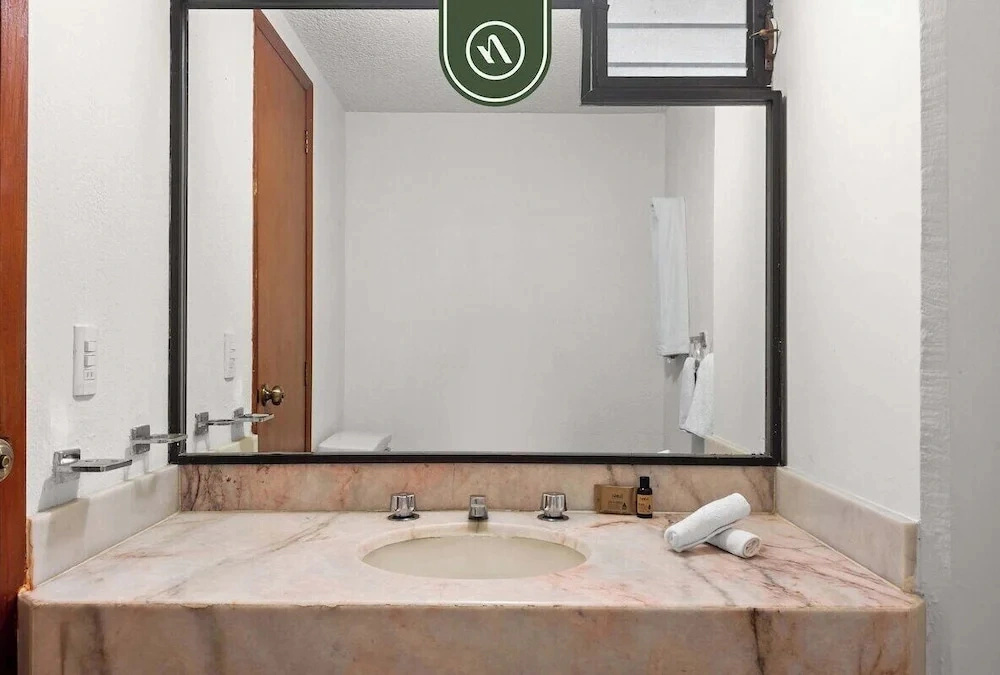Oceanview 1 BR Condo - Pool - Cleaning Included