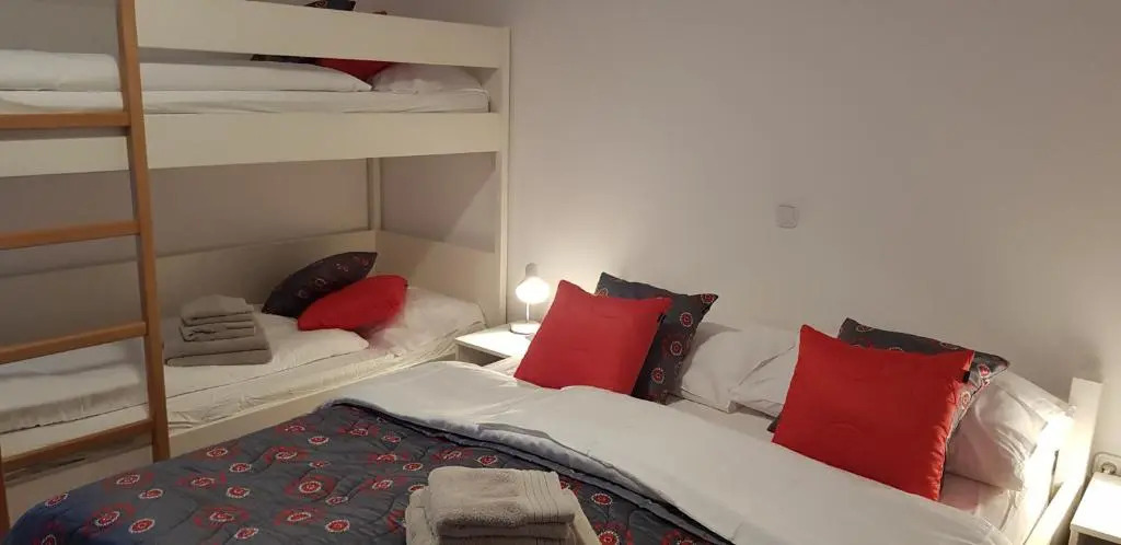 Apartments Vijolica on the ski slope with free parking