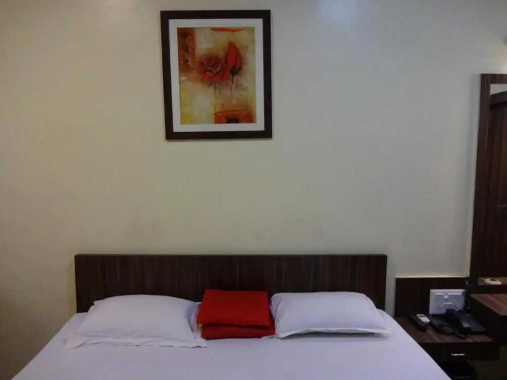 OYO Rooms Sealdah Near Entally Market