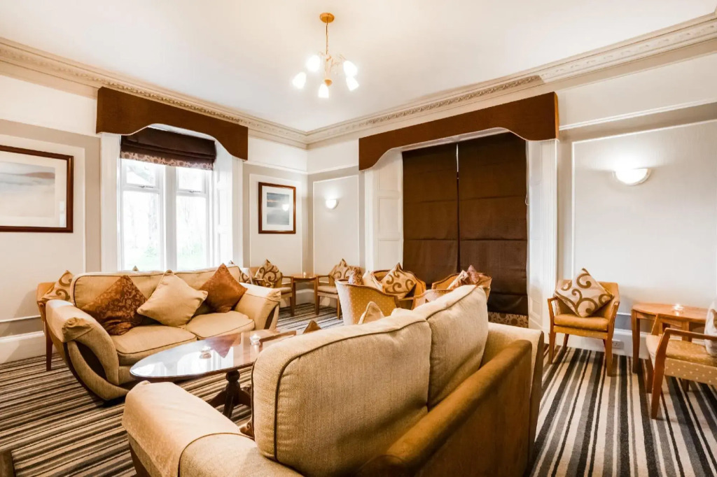 Dryfesdale Hotel, Bw Signature Collection