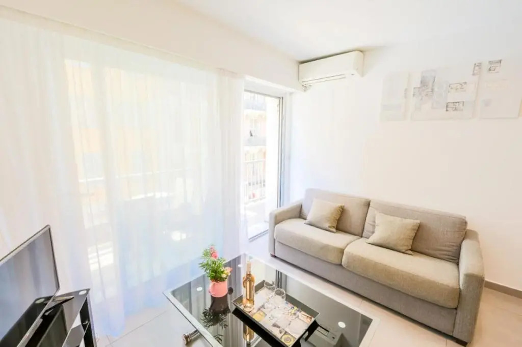 SUEDE AP4207 by Riviera Holiday Homes