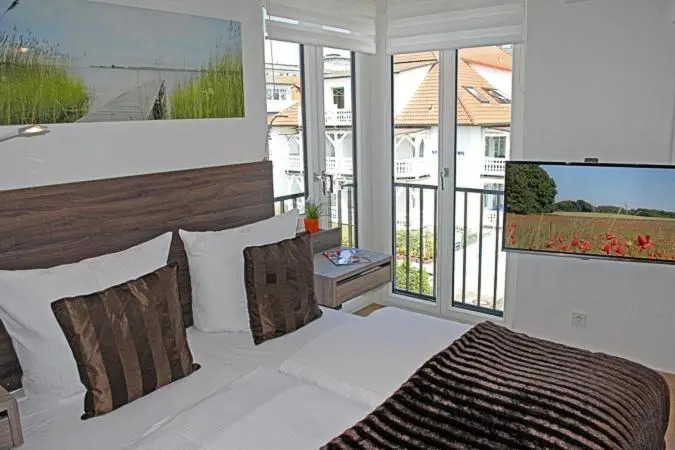 Villa Poseidon mit Balkon, strandnah und zentral