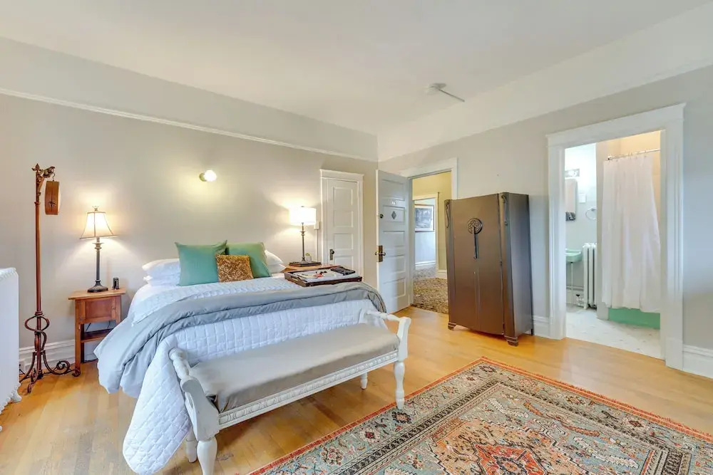 Central Boise Mansion Close to Dtwn, River & Bsu!