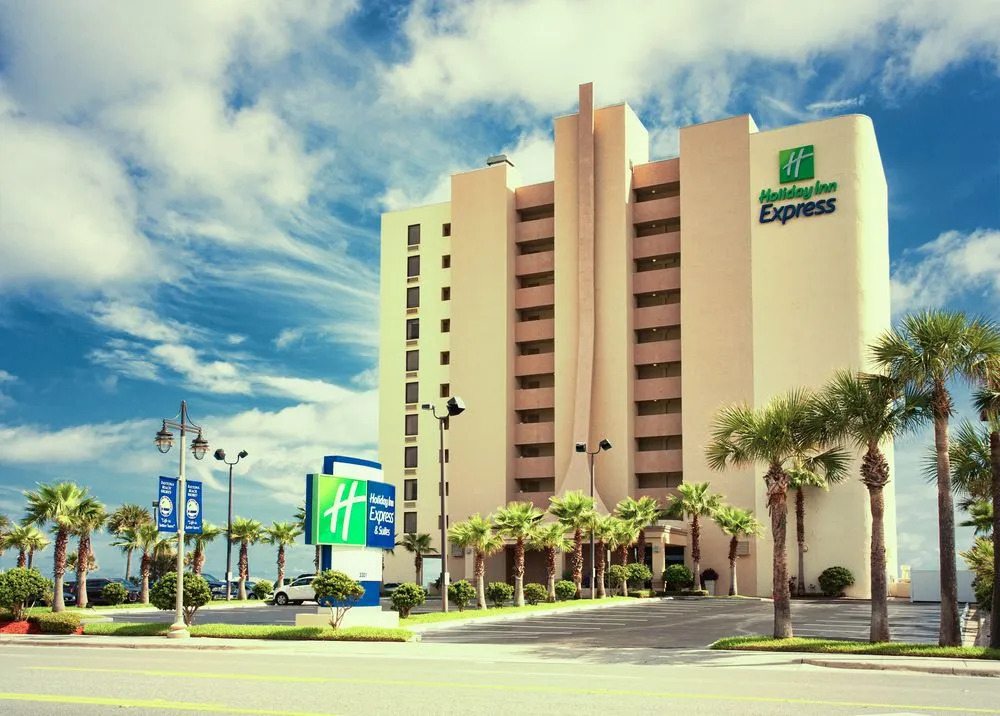 Holiday Inn Express & Suites Oceanfront Daytona Beach Shores by IHG