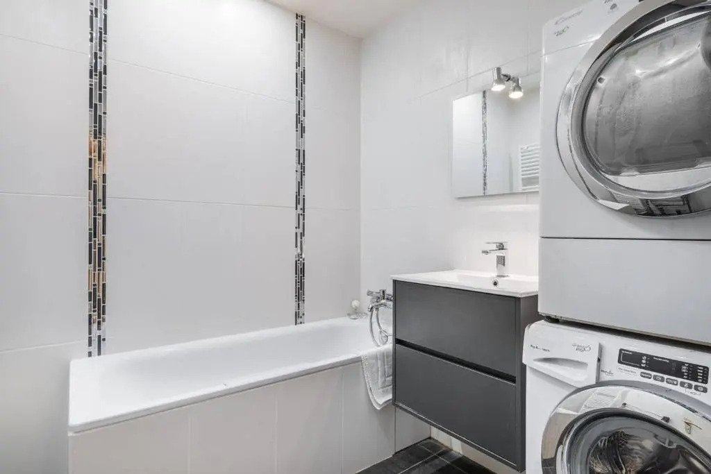 Montmartre - 3 Bedrooms apartment - 6 Guests - AC