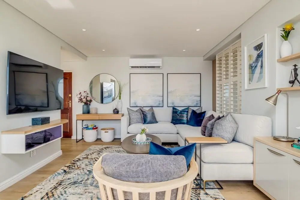 Exquisite Apartment in Mouille Point Near to Golf Course