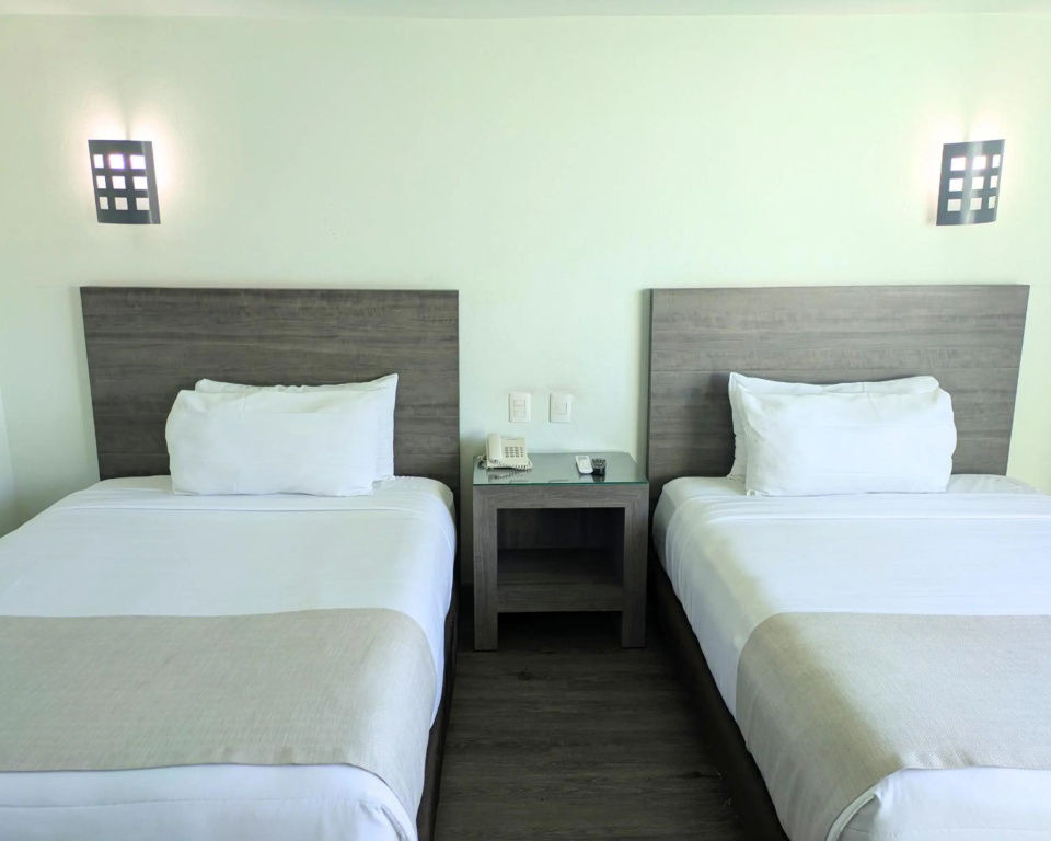 We Hotel Aeropuerto