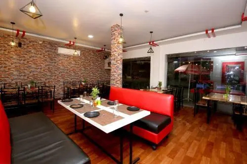 Happy Restaurant by OYO Rooms