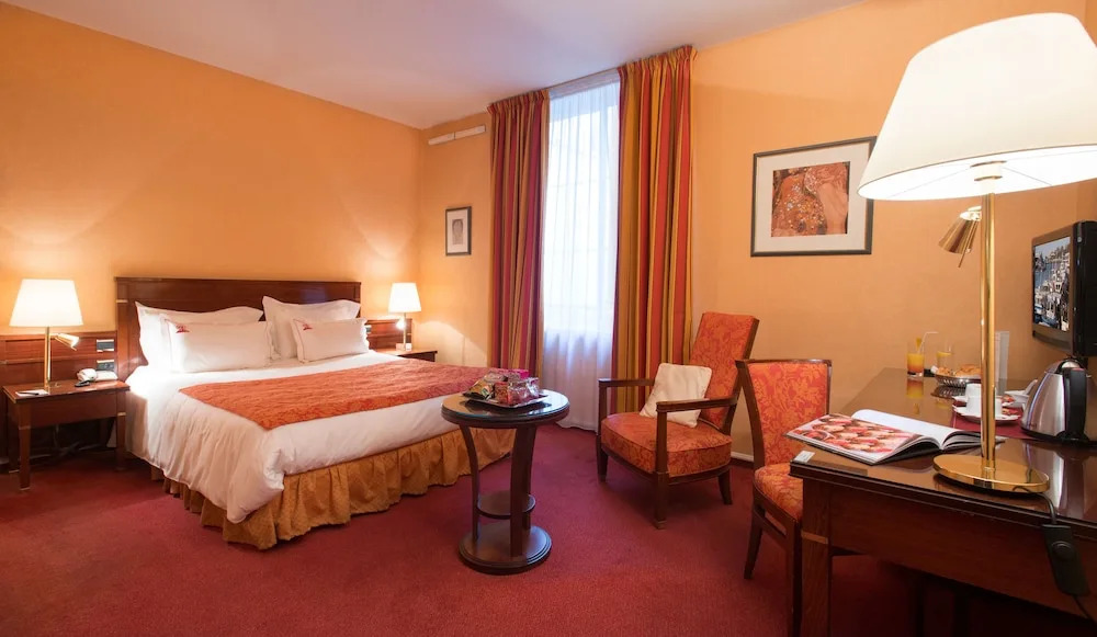Hotel De La Matelote