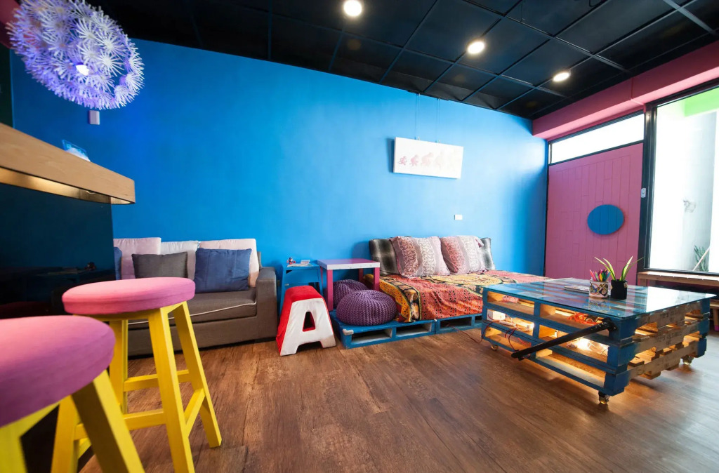 Aires Hostel
