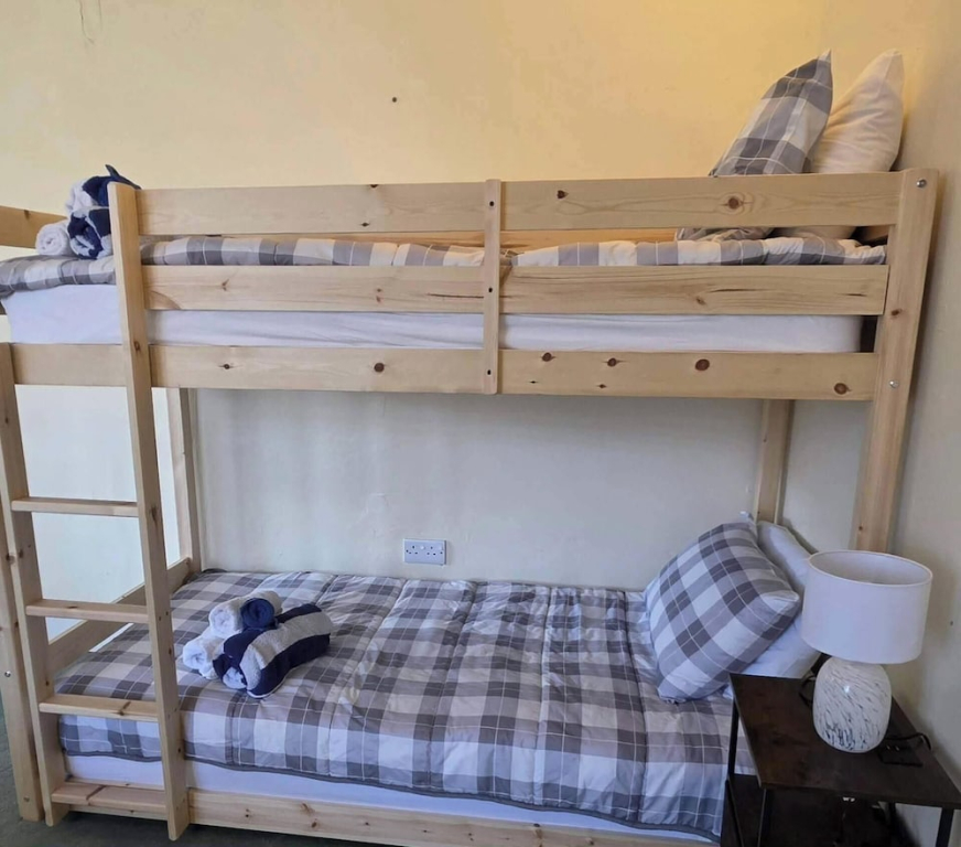 Highland Haven Apartment Sleeps 8