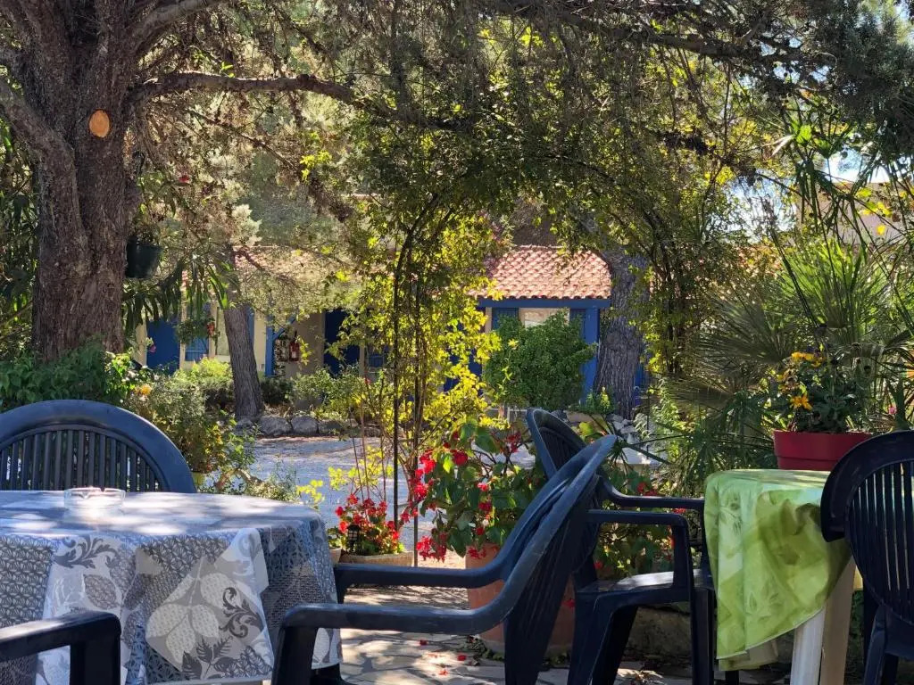 Hotel Des 4 Vents "Esprit Camargue" Parking Privé Gratuit