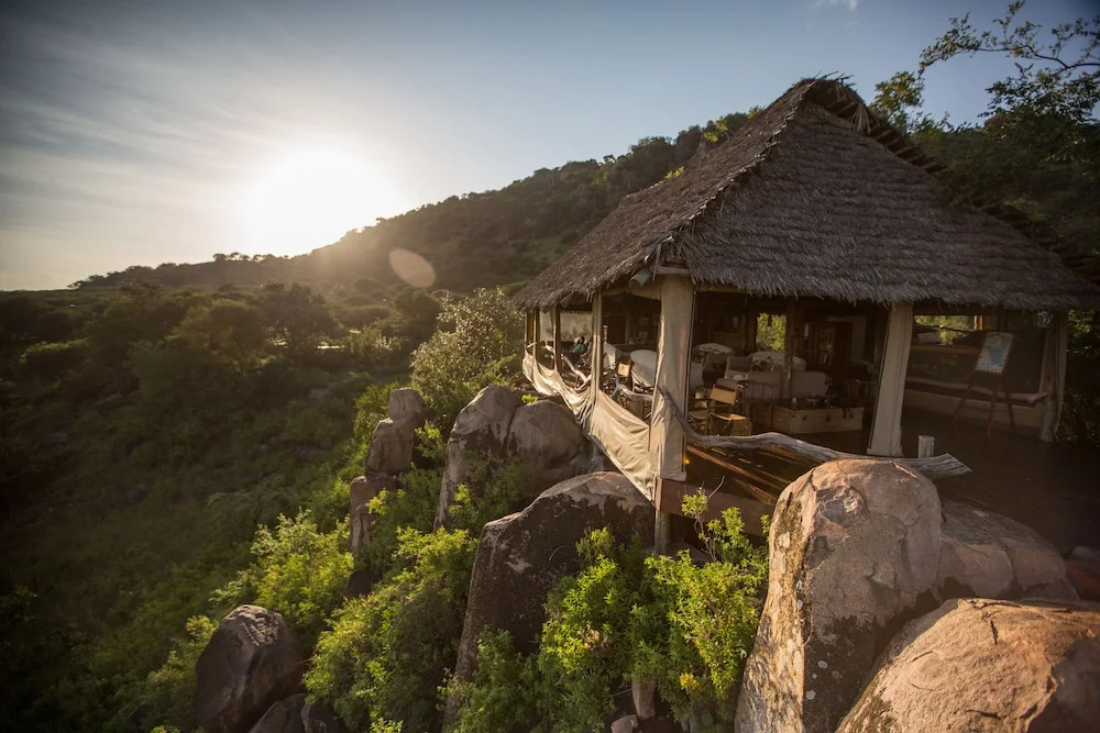 Serengeti Pioneer Camp