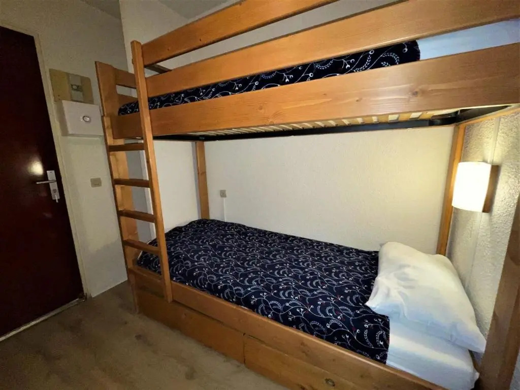 Appartement Les Menuires, 1 pièce, 4 personnes - FR-1-452-52