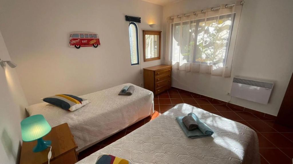 Superb Apartment with patio and pool view - BM