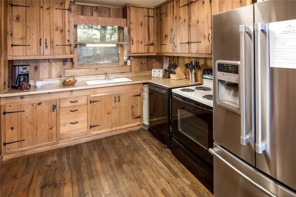 The Summit At Fawn Ridge - Three Bedroom Cabin with Hot Tub