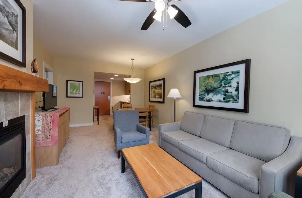 Ground Floor Ski Condo Close to Gondola - Fraser Crossing/Founders Pointe Premium-Rated 3305