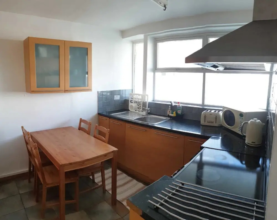 Bright and Spacious 3 bed Flat Westminster