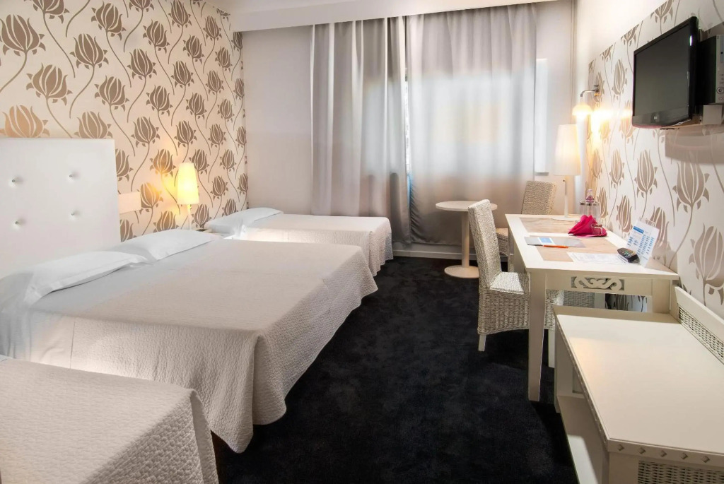 Hotel Mediterraneo