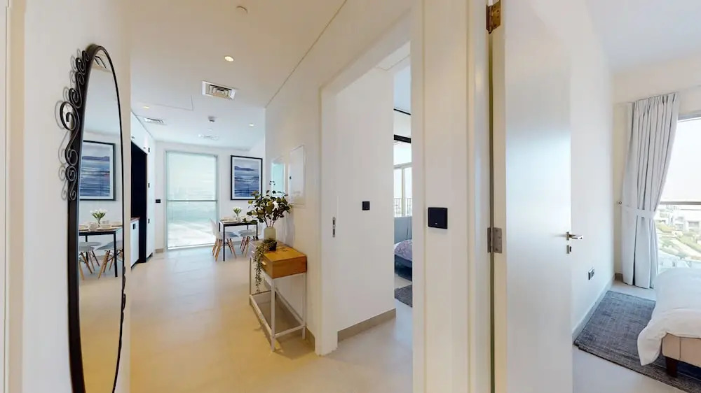 SuperHost - High-End apartment With Burj Khalifa Glimpse