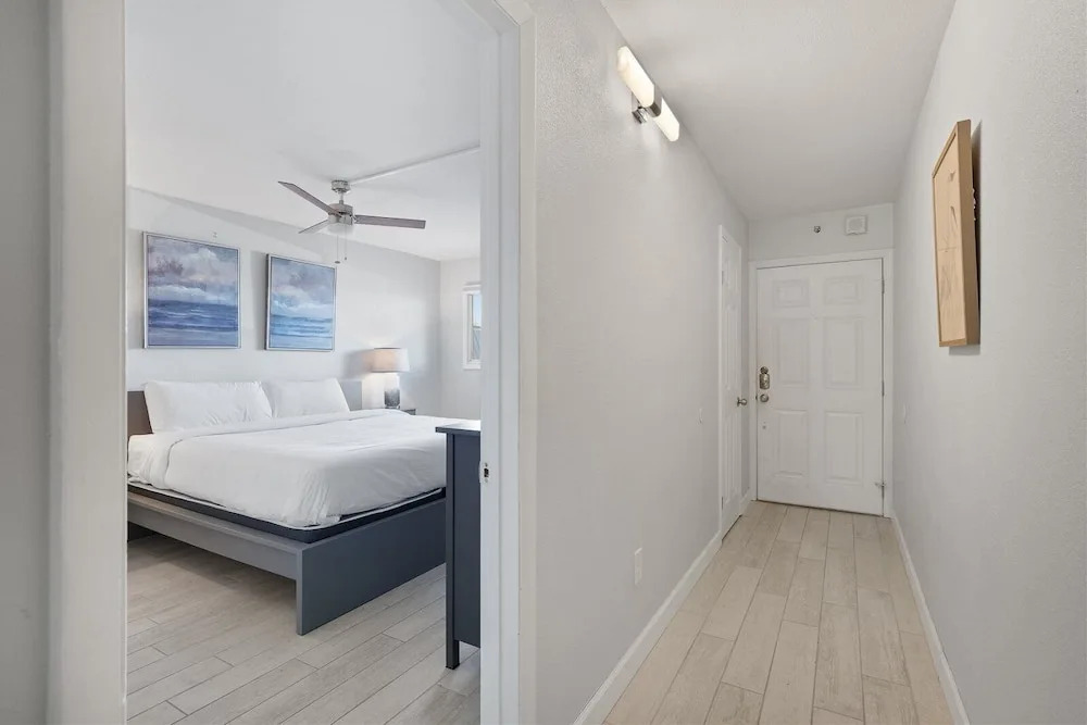 The Summit 220