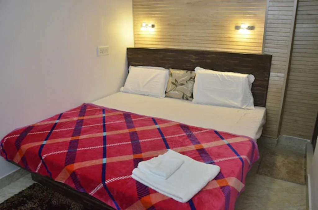 Goroomgo Shanti Guest House Goa