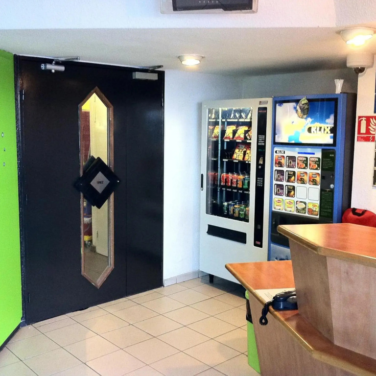Lemon Hotel - Tourcoing