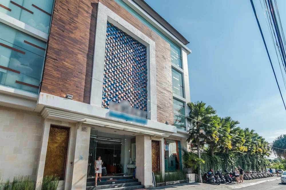 ZEN Premium Seminyak Drupadi 3