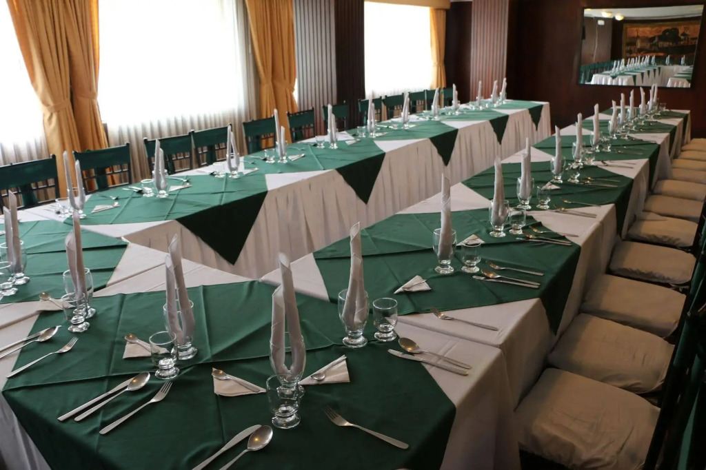 Hotel 6 De Diciembre