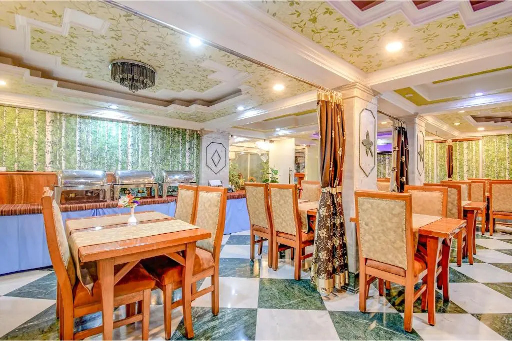FabHotel Panasia International