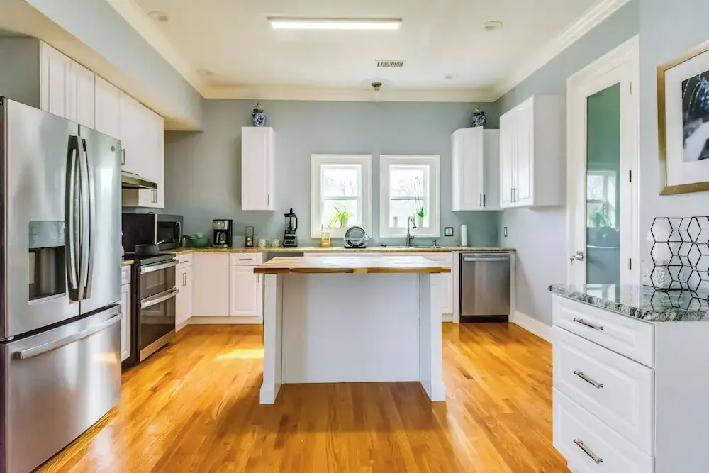 2 Mi to Little Rock River Market: Walkable Getaway