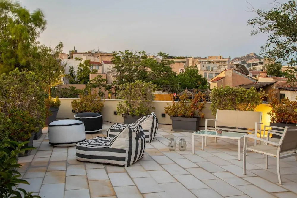 Superb Central Athens Suite With Rooftop Perfect for 5 Guests 85sqm