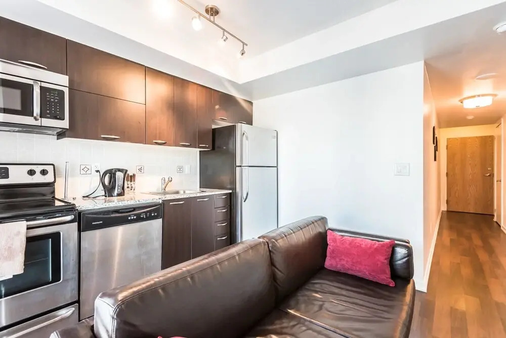 Life Suites Rogers Centre