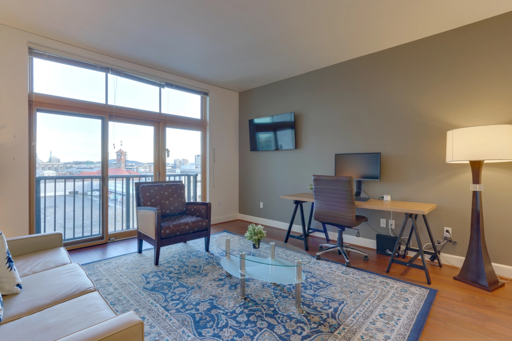 Spacious, Downtown Location – great for work and relaxing!