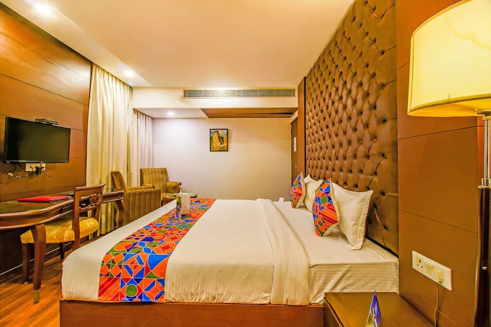 FabHotel Kian
